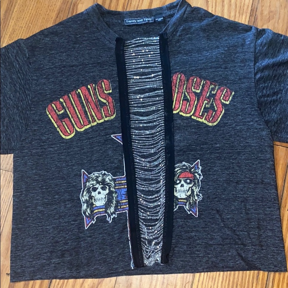 Vintage, custom chain middle guns and roses top